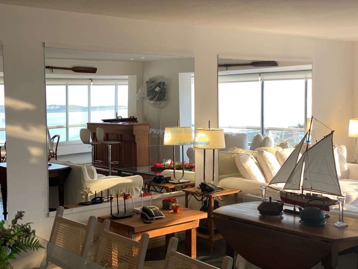 Apartamento en Peninsula, 3 dormitorios * - Inmobiliaria Playa del Este
