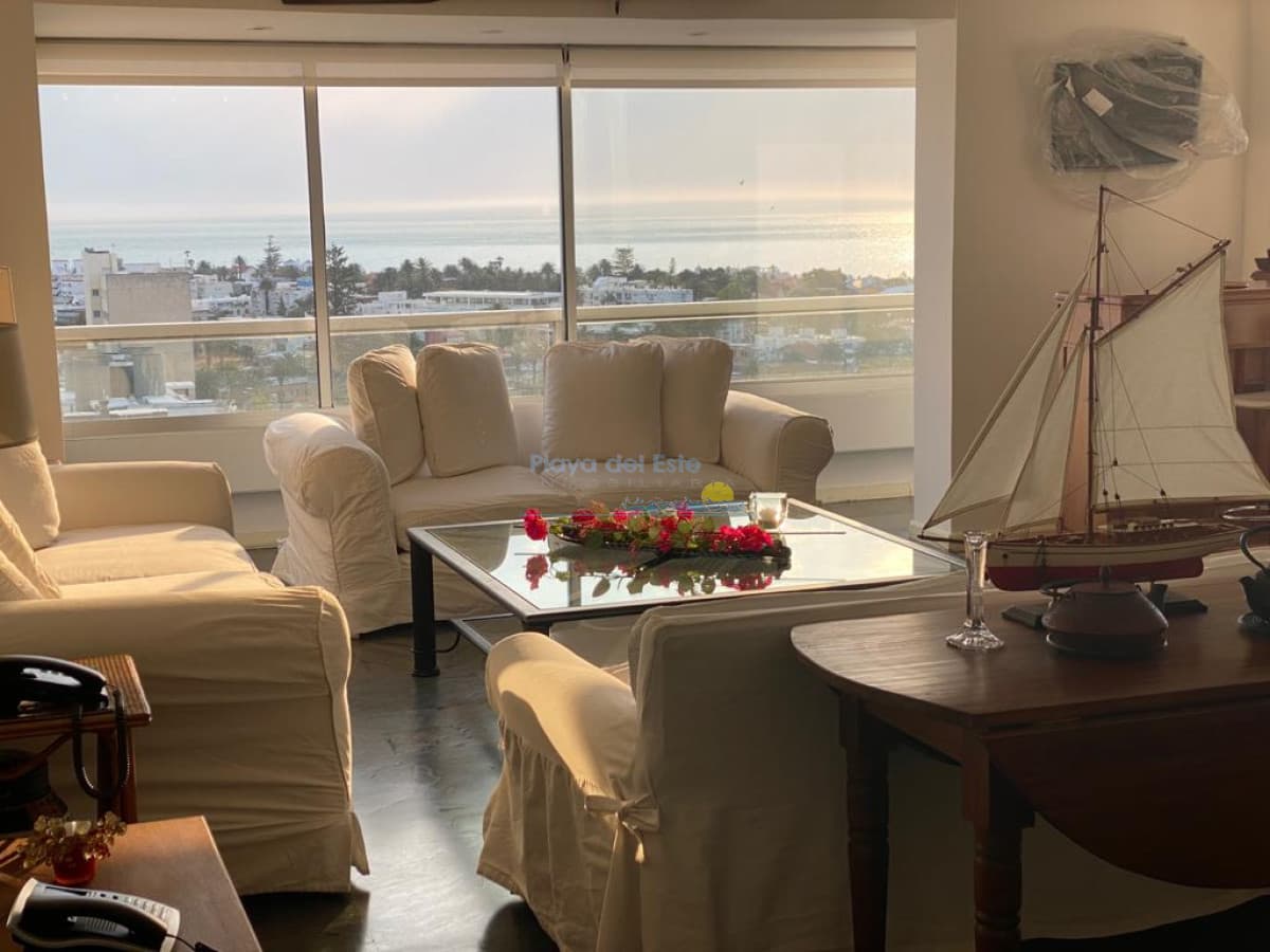 Apartamento en Peninsula, 3 dormitorios * - Inmobiliaria Playa del Este