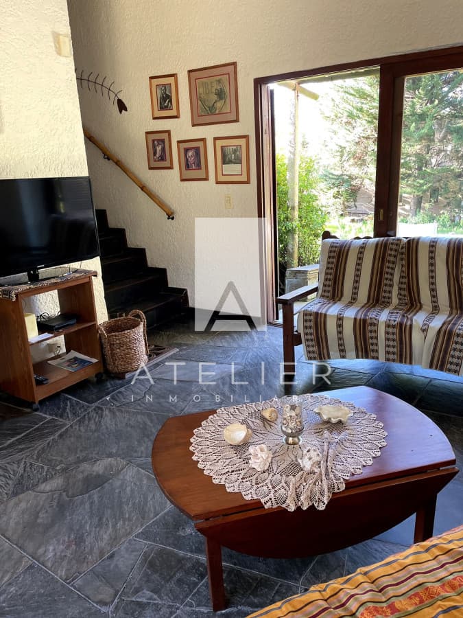 Casa en venta en brava a escasos metros del mar ,Punta del Este