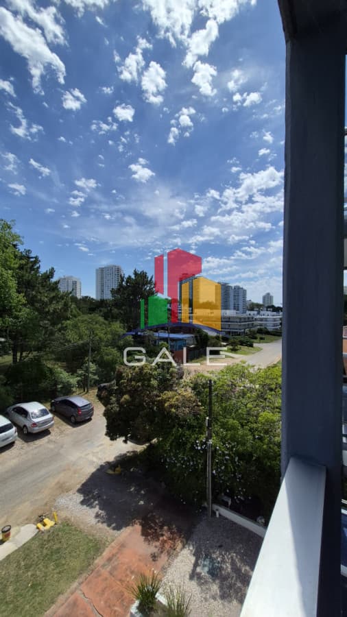 Apartamento en alquiler 2 dorm PUNTA DEL ESTE zona AIDY GRILL  -