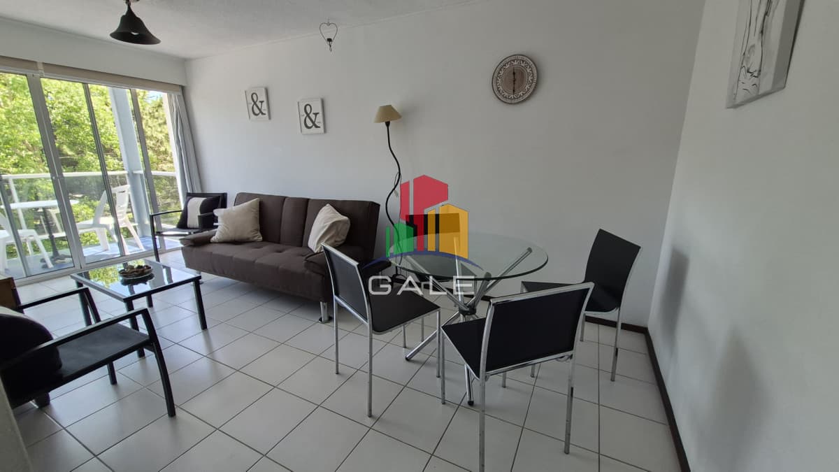 Apartamento en alquiler 2 dorm PUNTA DEL ESTE zona AIDY GRILL  -