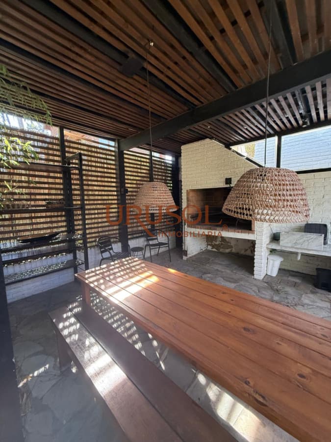 URUSOL Inmobiliaria   Casa ID.153 - Se alquila anual , hermosa casa en San Rafael