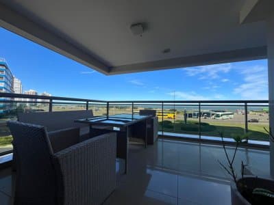 EXCLUSIVO APARAMENTO EN PRIMERA LINEA PLAYA BRAVA COMPLEJO SILENTE 3 DORMITORIOS EN SUITE MAS SERVICIO  -