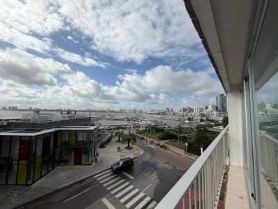 Apartamento en Península frente a playa El emir  -