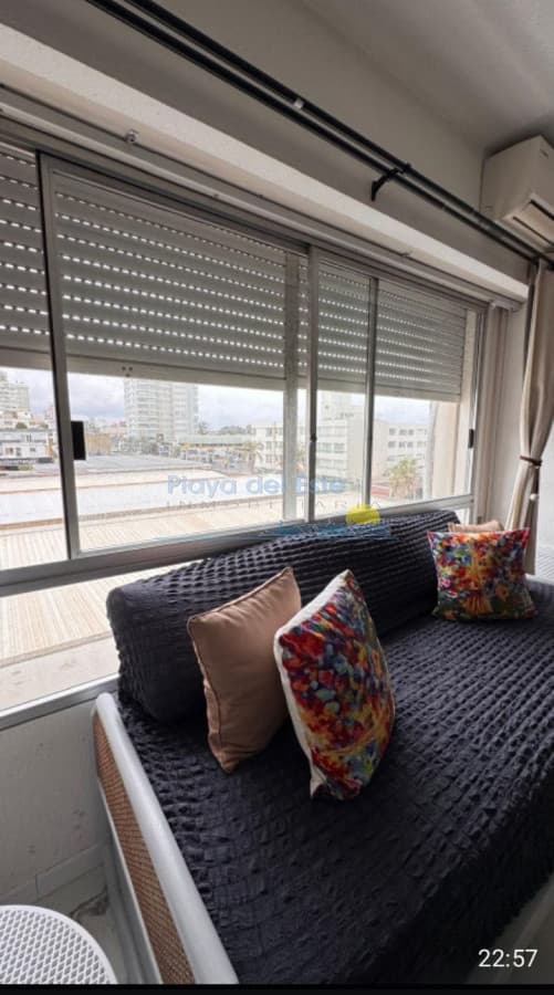 Apartamento de 1 dormitorio en Alquiler temporal , Punta del este , Península , Gorlero , Playa mansa  - Inmobiliaria Playa del Este