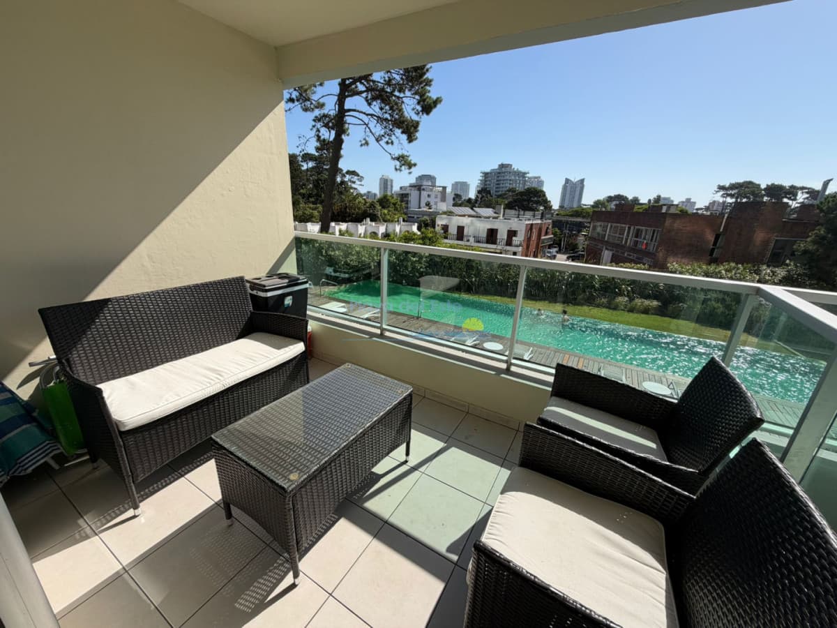 Apartamento de 1 dormitorio en Alquiler temporal en Gala vista , Punta del este , Playa brava , cerca a Punta Shopping  - Inmobiliaria Playa del Este