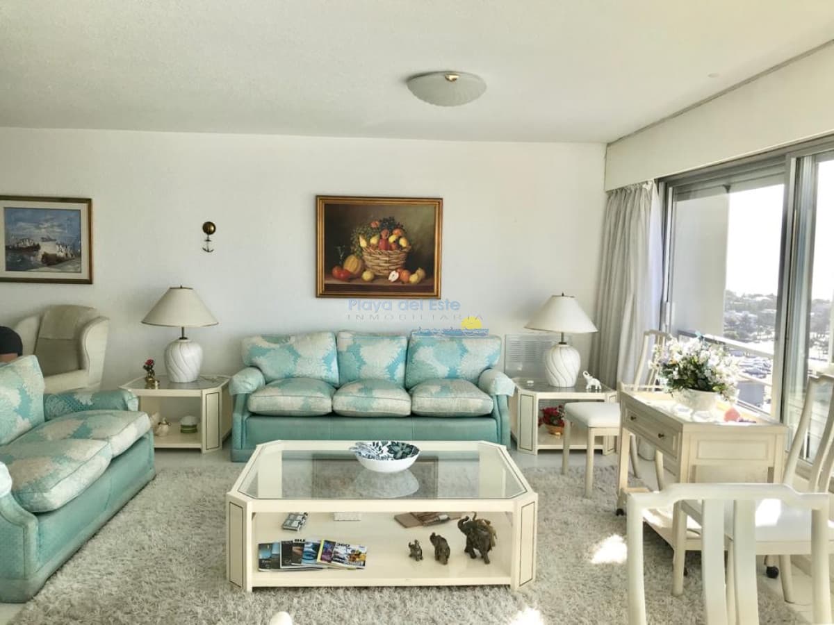 Apartamento de 3 dormitorios en Torre Verona , península , Punta del este  - Inmobiliaria Playa del Este