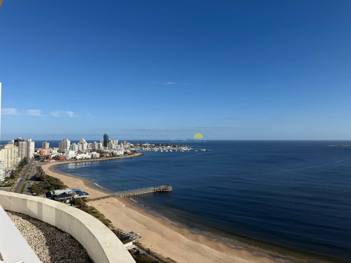 Penthouse en Venta en Torre Millenium , Pernera linea de Playa Mansa , Punta del este  - Inmobiliaria Playa del Este