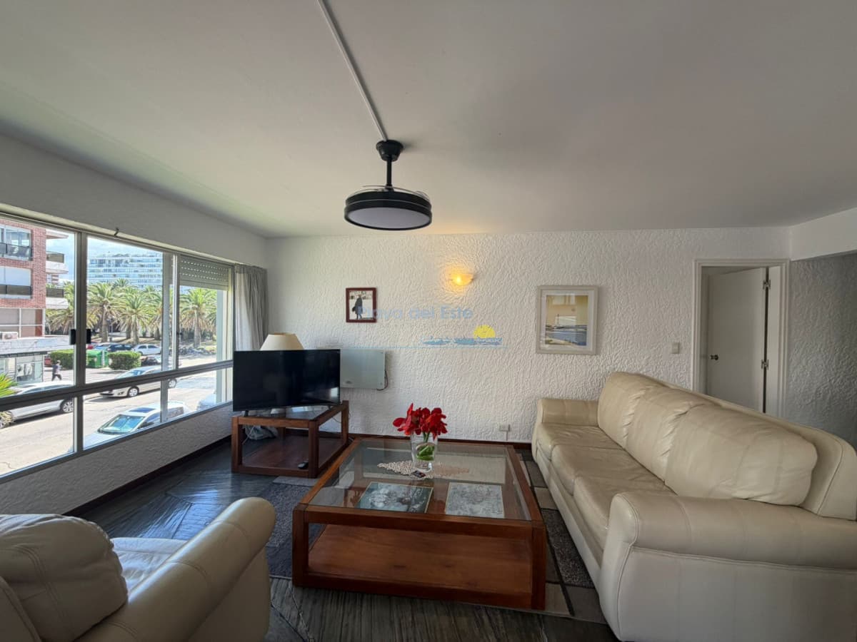 Apartamento en venta de 2 dormitorios en Península , Punta del este  - Inmobiliaria Playa del Este