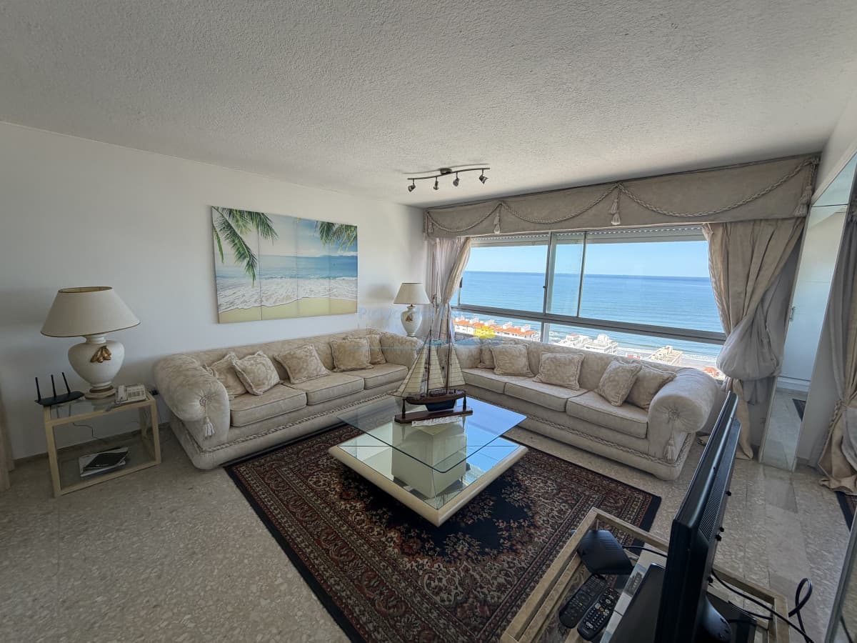 Apartamento en Venta de 2 Dormitorios en La Península , Punta del este  - Inmobiliaria Playa del Este