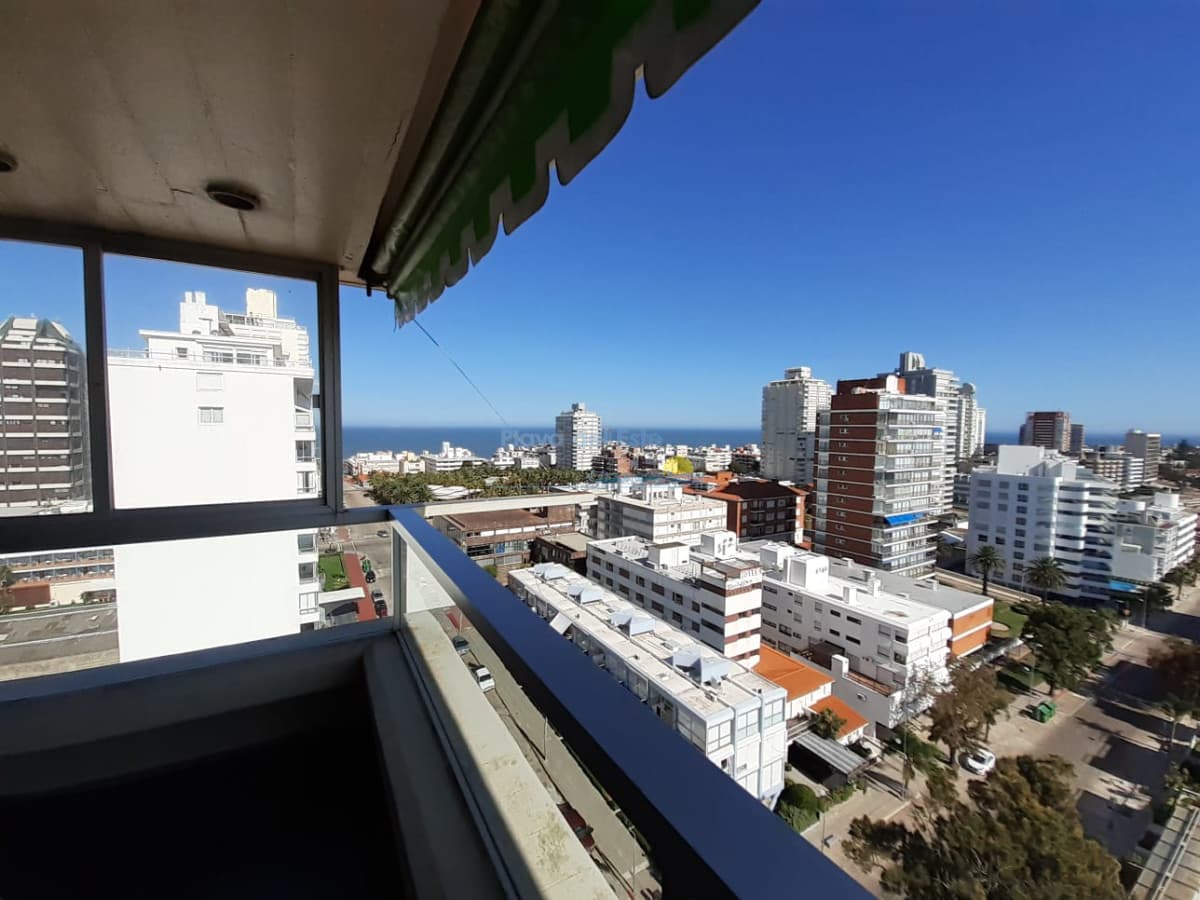 Apartamento de 3 dormitorios en Venta en Punta del este , Puerto , Peninsula - Inmobiliaria Playa del Este