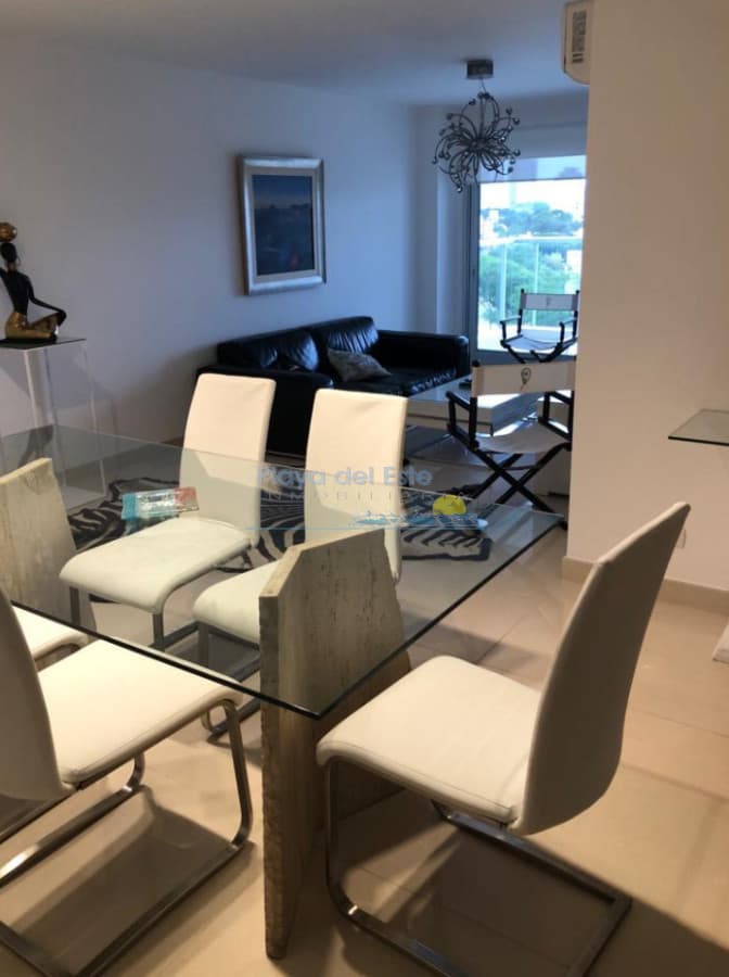 Apartamento en alquiler temporal de 2 dormitorios en Punta del este , Miami Boulevard , Playa Mansa  - Inmobiliaria Playa del Este