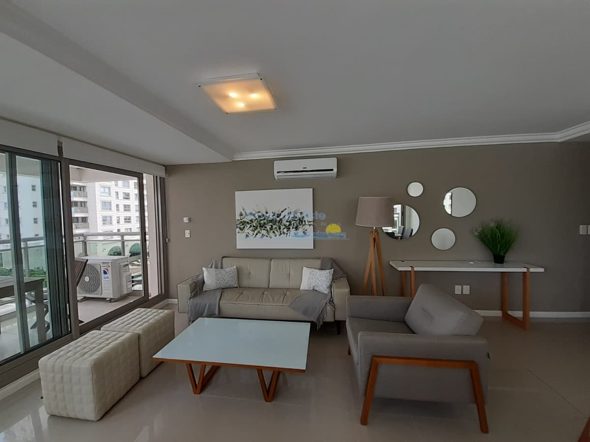 Apartamento de 2 dormitorios en Torre Imperiale , Punta del este , Playa Brava  - Inmobiliaria Playa del Este