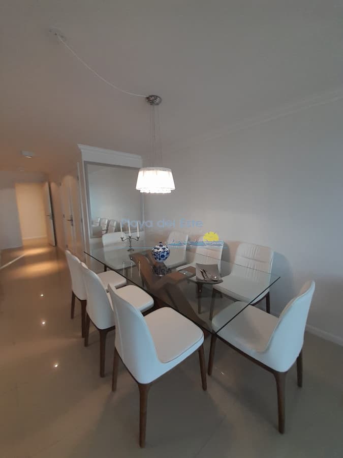 Apartamento en venta de 3 dormitorios en Punta del este , Torre Imperiale , Playa Mansa  - Inmobiliaria Playa del Este