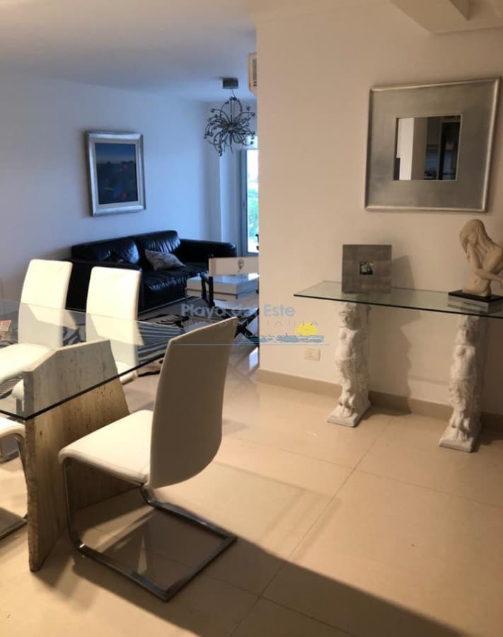 Apartamento en alquiler temporal de 2 dormitorios en Punta del este , Miami Boulevard , Playa Mansa  - Inmobiliaria Playa del Este