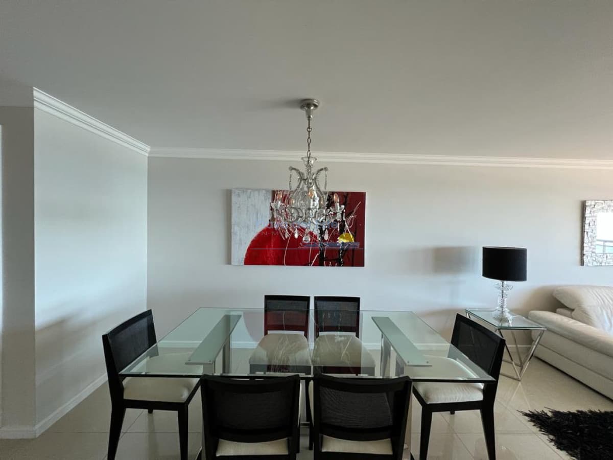 Apartamento de 3 dormitorios en Torre Imperiale , Punta del este  - Inmobiliaria Playa del Este