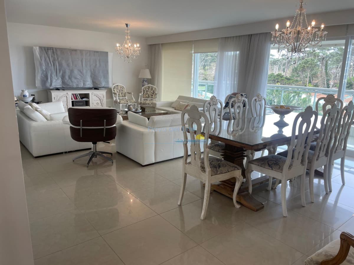 Apartamento en Venta de 3 dormitorios en Punta del este , Playa Mansa , Torre Aquarela  - Inmobiliaria Playa del Este