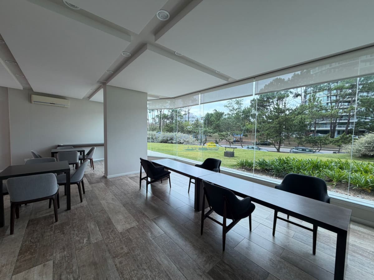 Apartamento en Venta de 3 dormitorio en Punta del este , Playa brava - Inmobiliaria Playa del Este