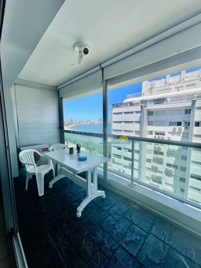 Apartamento de 1 dormitorio en alquiler temporal  en playa mansa , Punta del este  - Inmobiliaria Playa del Este