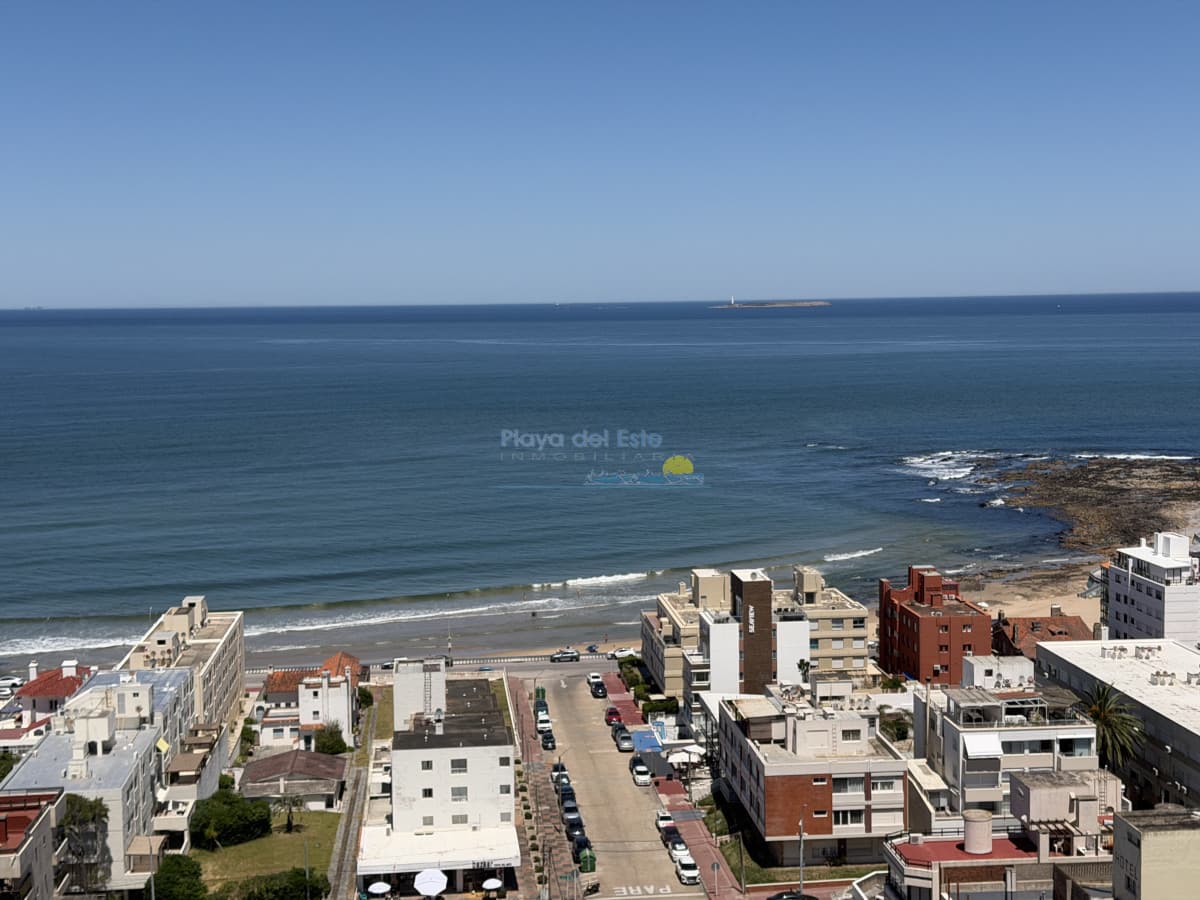 Apartamento en Venta de 2 Dormitorios en La Península , Punta del este  - Inmobiliaria Playa del Este