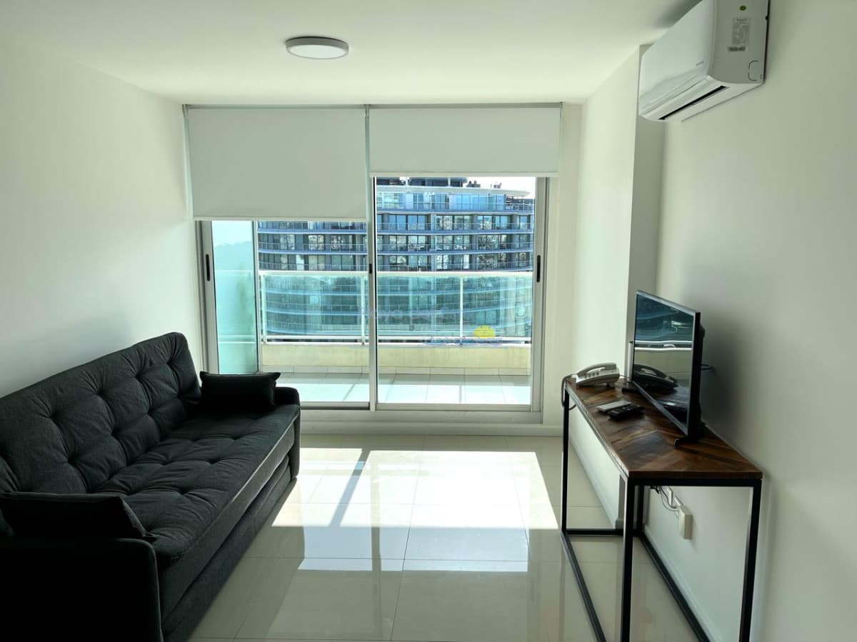 Apartamento de 1 dormitorio en alquiler temporal en Gala Vista , Punta del este , Playa Mansa  - Inmobiliaria Playa del Este