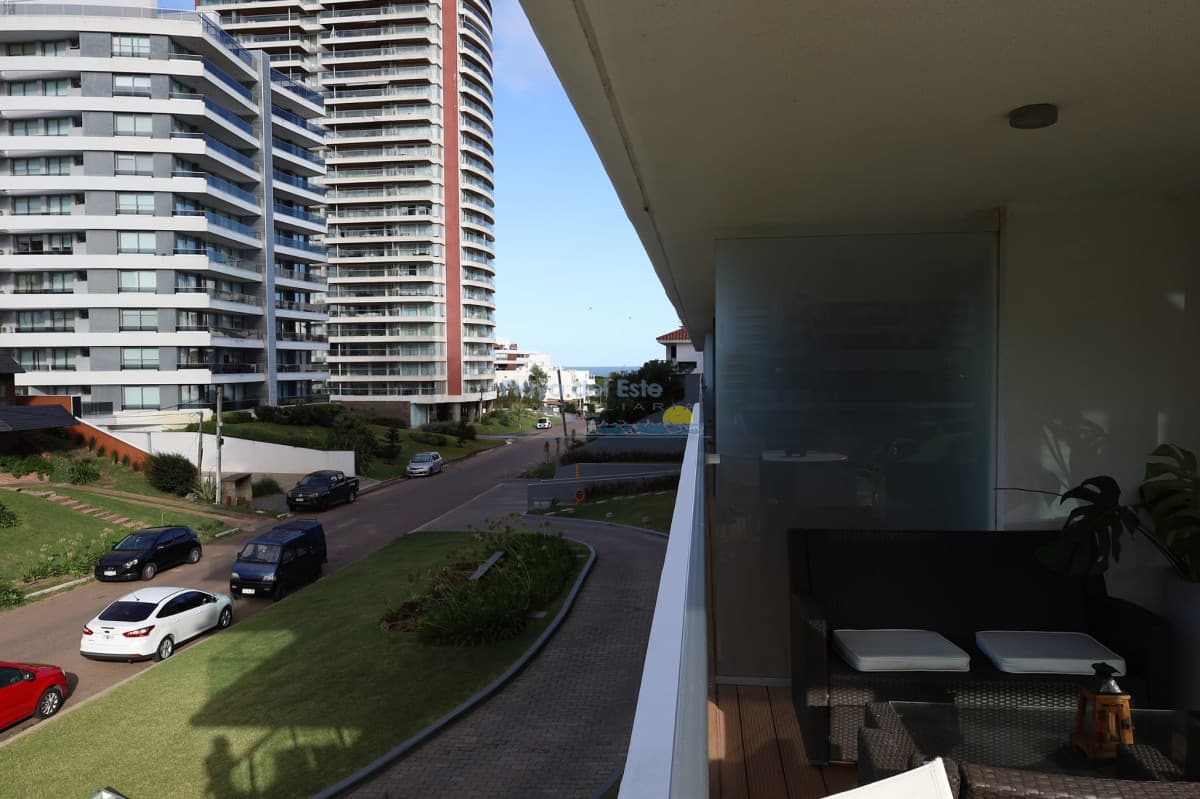Apartamento en Venta de 2 dormitorio en Edificio Chronos , Punta del este , Playa Mansa  - Inmobiliaria Playa del Este