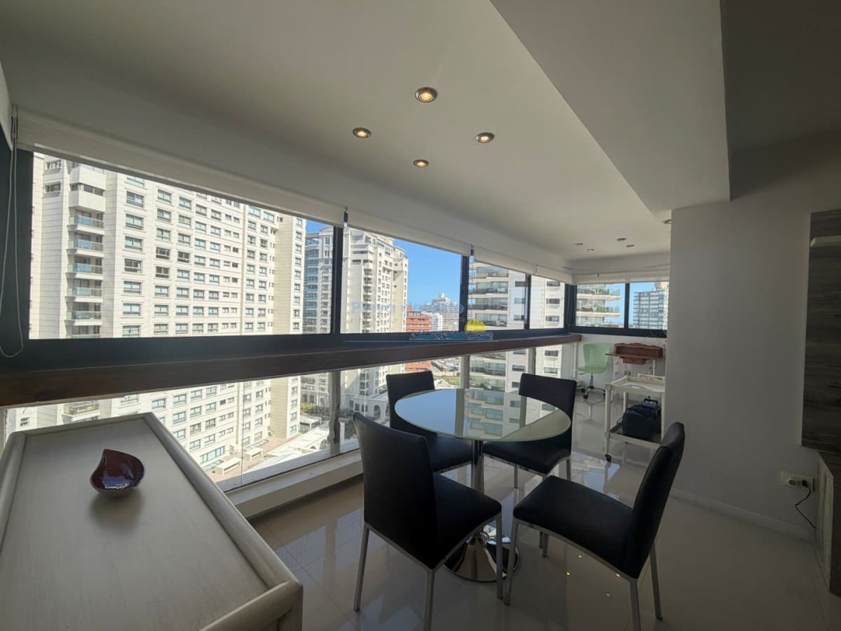 Apartamento en venta de 2 dormitorios en Punta del este , Playa brava  - Inmobiliaria Playa del Este