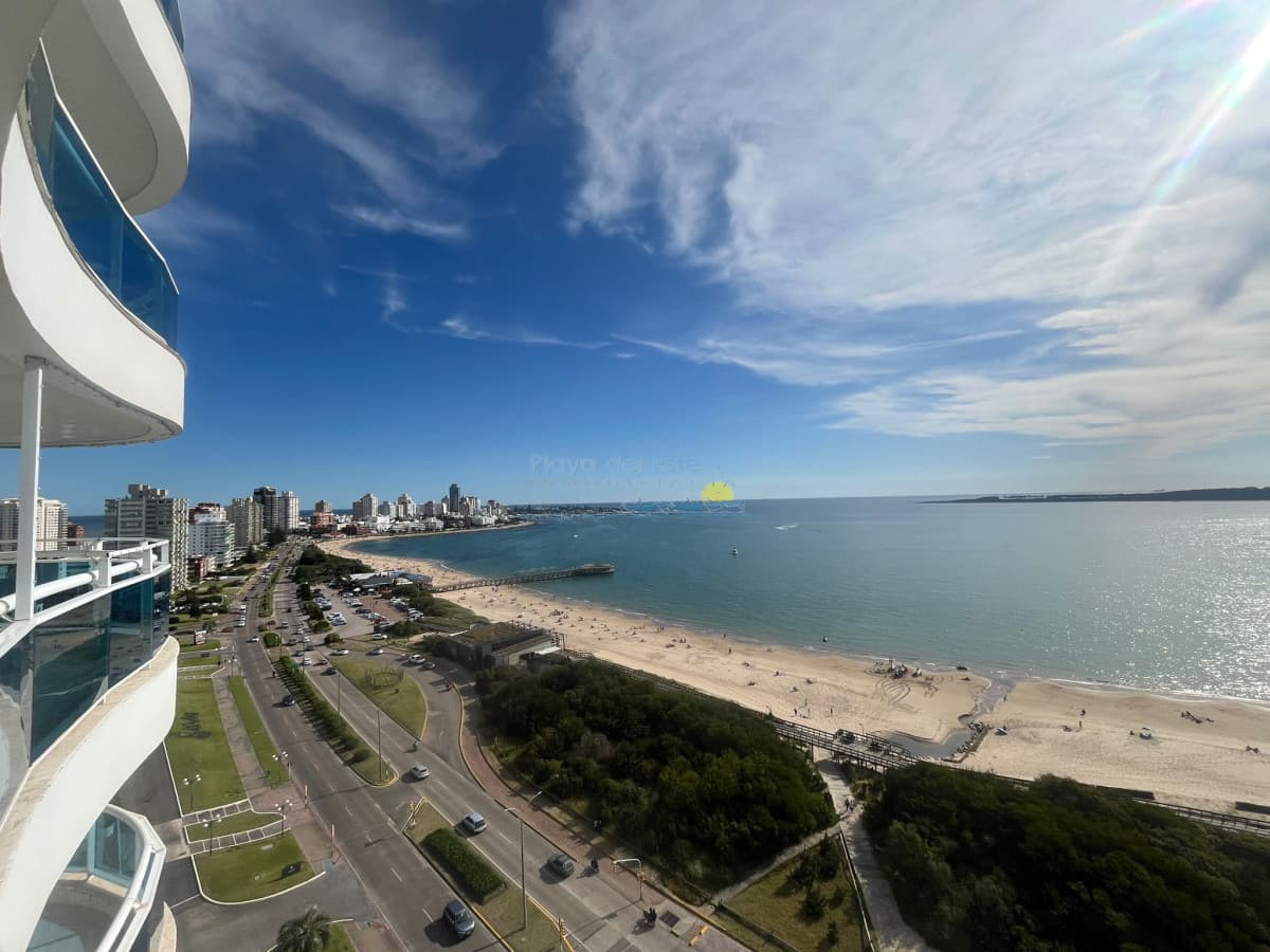 Apartamento de 3 dormitorios en Torre Millenium , Punta del este , Playa Mansa  - Inmobiliaria Playa del Este