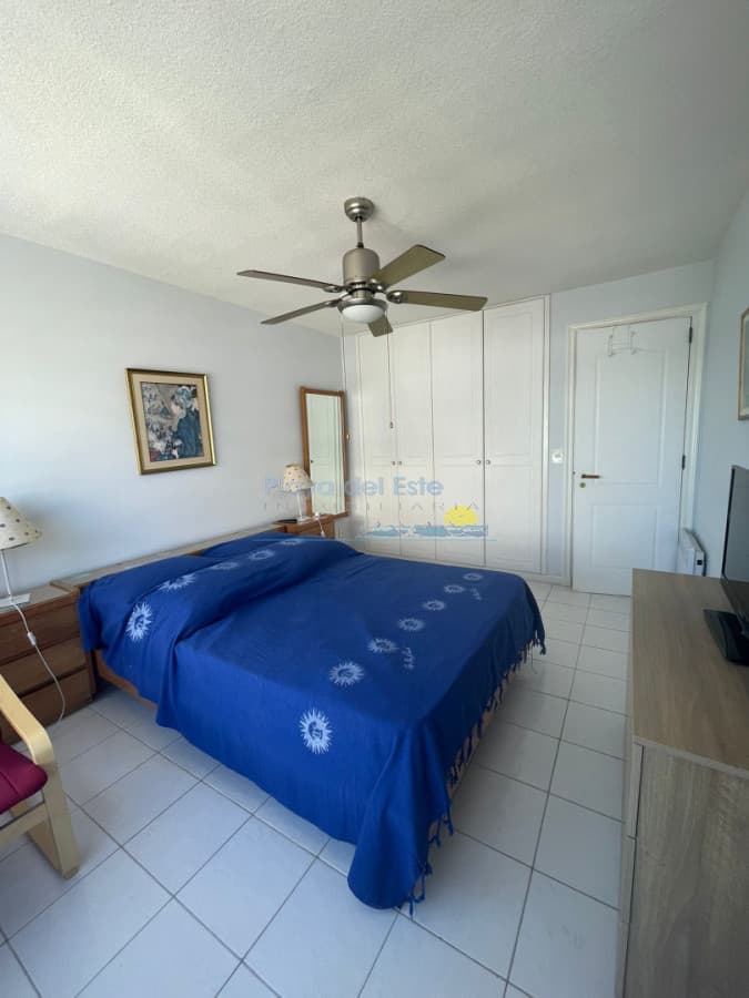 Apartamento de 1 dormitorio en alquiler temporal  en playa mansa , Punta del este  - Inmobiliaria Playa del Este