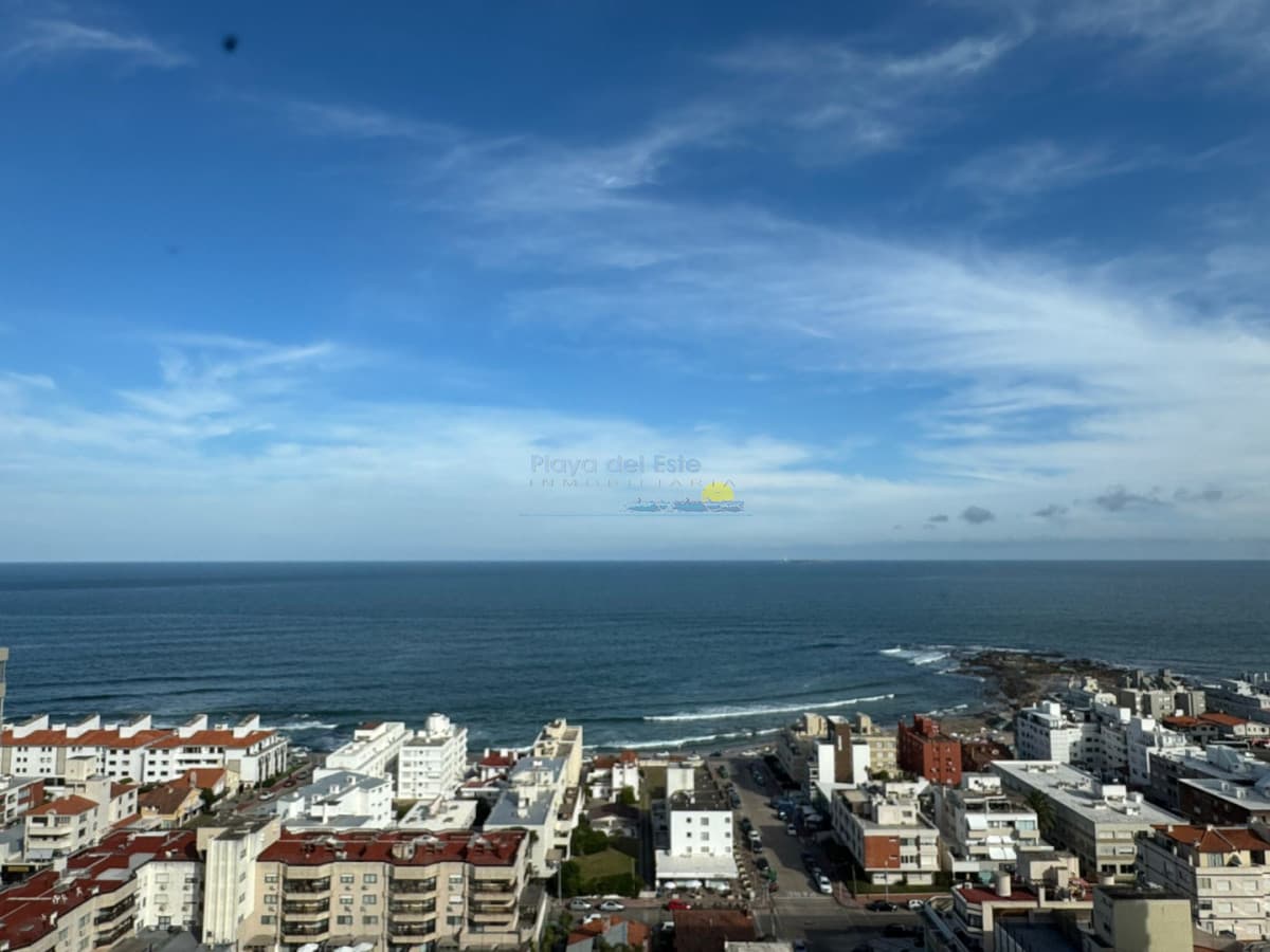 Apartamento en Venta de 3 dormitorios en Península , Punta del este , Gorlero , Playa brava  - Inmobiliaria Playa del Este