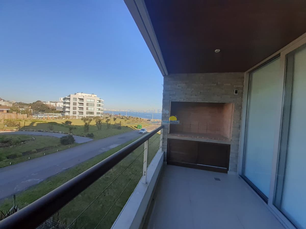 Apartamento en venta de 2 dormitorios en Playa Mansa , Punta del este , Edificio ISABEL  - Inmobiliaria Playa del Este