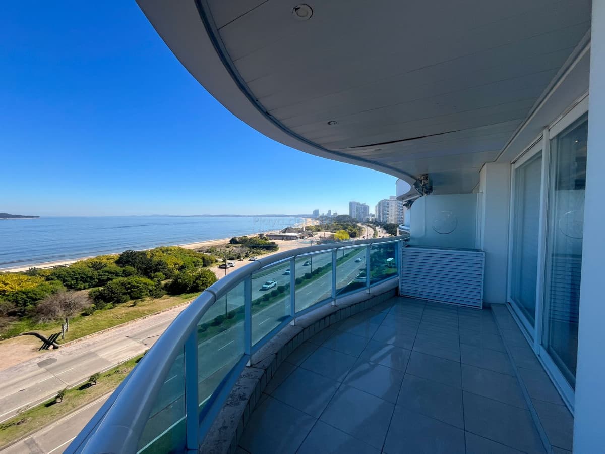 Apartamento de 3 dormitorios en Torre Millenium , Punta del este , Playa Mansa  - Inmobiliaria Playa del Este