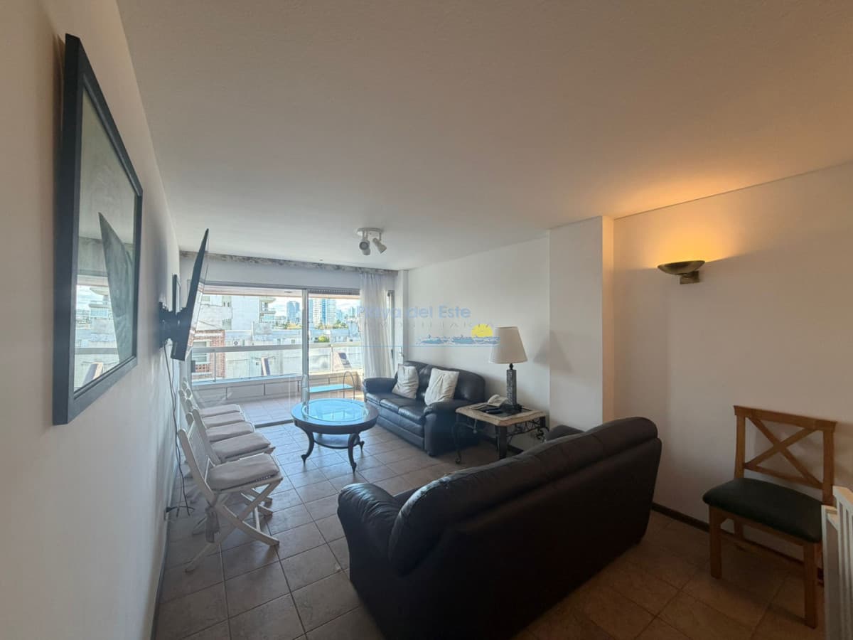 Apartamento de 3 dormitorios en alquiler anual e invernal en Punta del este , Playa Mansa  - Inmobiliaria Playa del Este