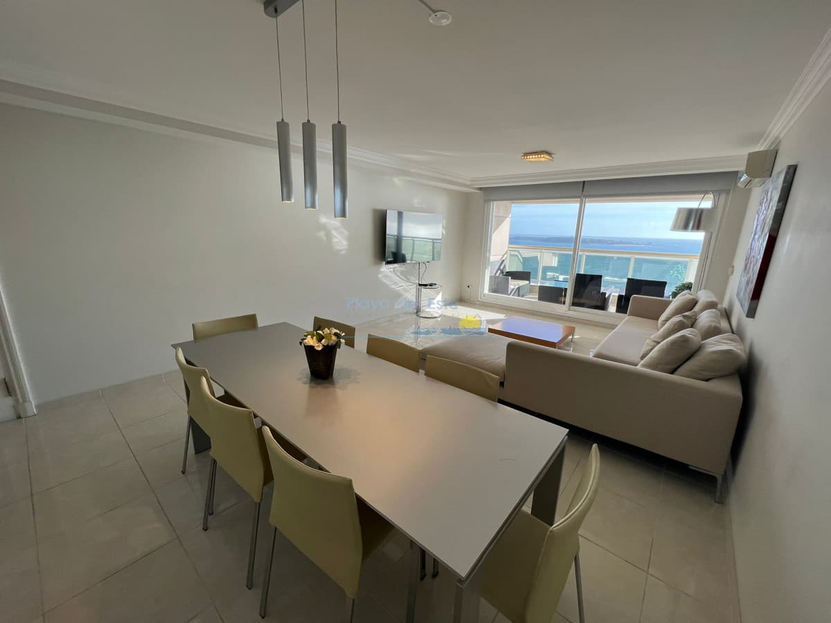 Apartamento de 3 dormitorios en Le Jardin , Punta del este , Playa Mansa  - Inmobiliaria Playa del Este