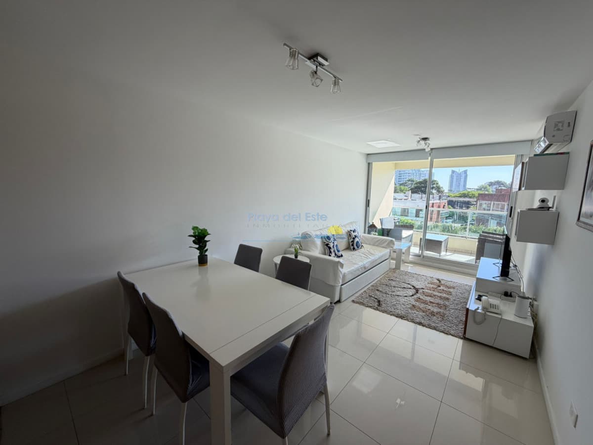 Apartamento de 1 dormitorio en Alquiler temporal en Gala vista , Punta del este , Playa brava , cerca a Punta Shopping  - Inmobiliaria Playa del Este