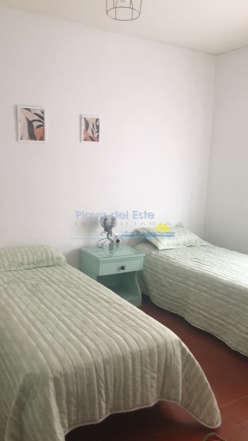 Apartamento en alquiler de temporada en edificio Rolex , Península , Punta del este  - Inmobiliaria Playa del Este