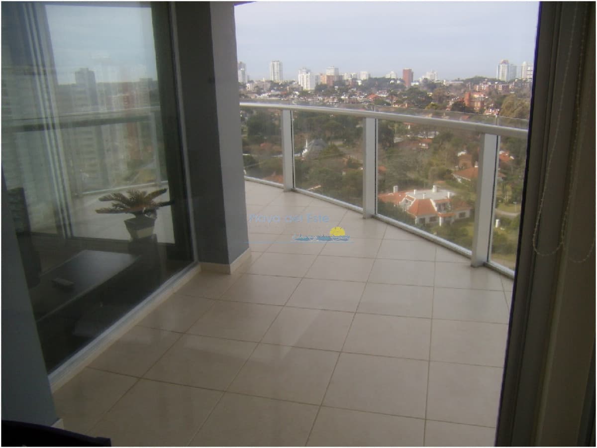 Mansa, piso alto con espectacular vista. - Inmobiliaria Playa del Este