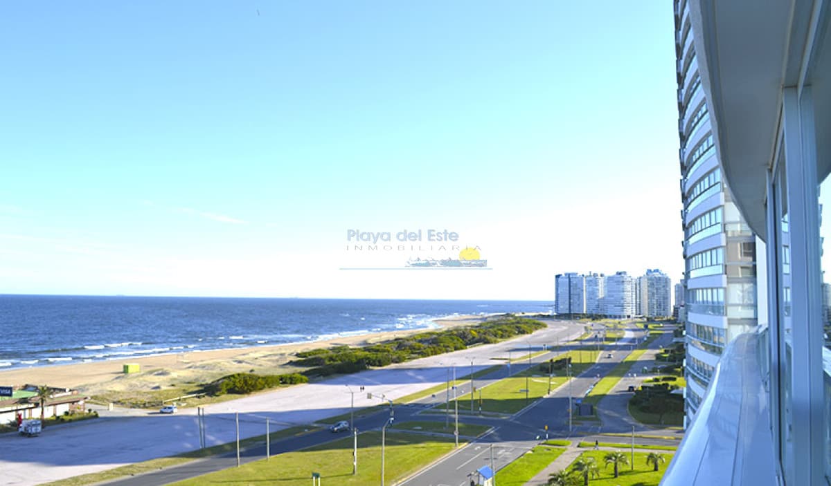 Apartamento de 2 Dormitorios en Torre Le Parc , Punta del este , Playa Brava  - Inmobiliaria Playa del Este
