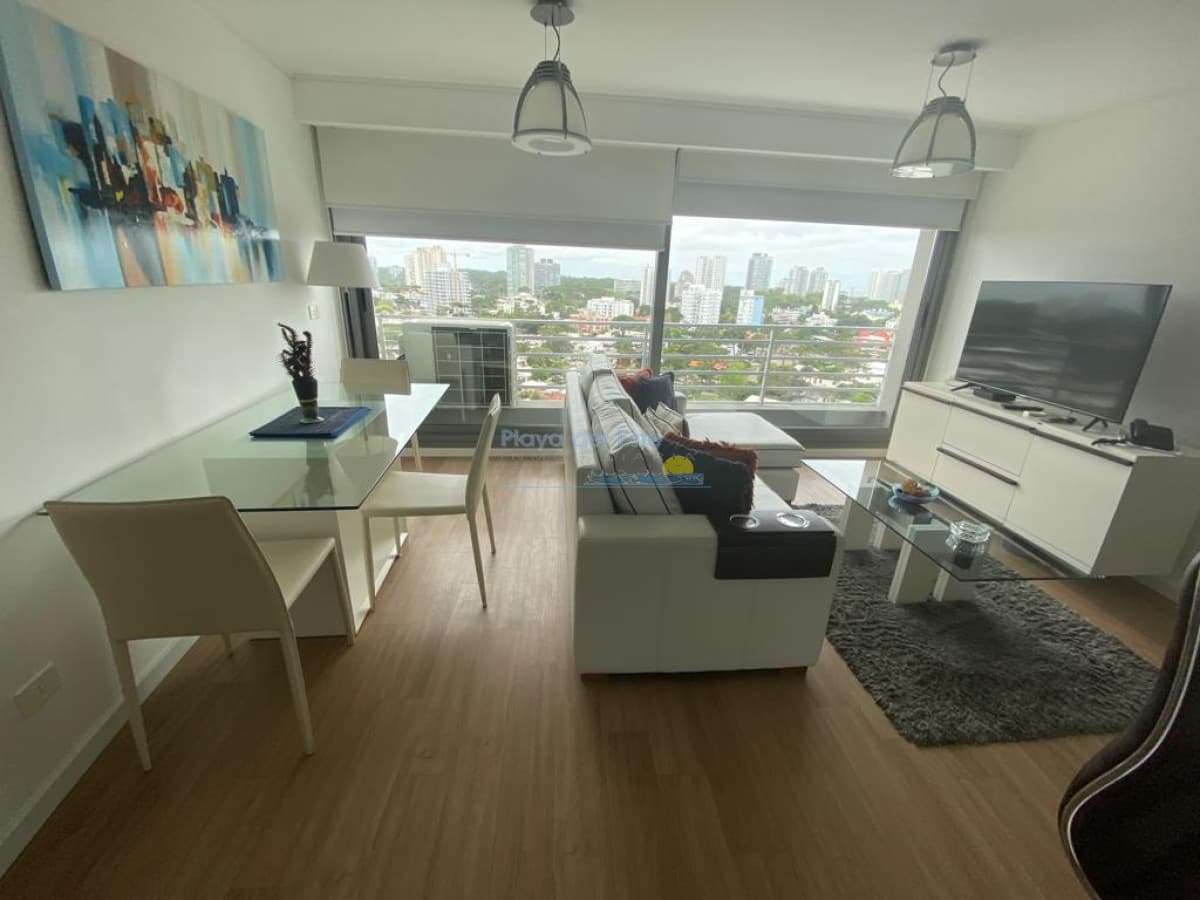 Apartamento de 2 dormitorios en Alexander Boulevard , Punta del este , Playa Mansa  - Inmobiliaria Playa del Este