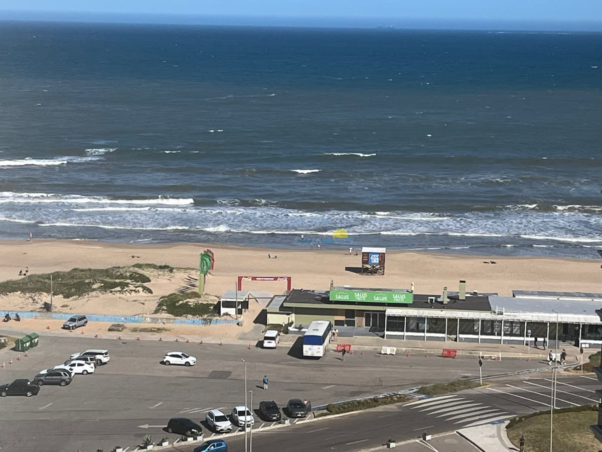 Apartamento en Venta de 3 dormitorios en Punta del este , Torre imperiale , Playa Brava  - Inmobiliaria Playa del Este