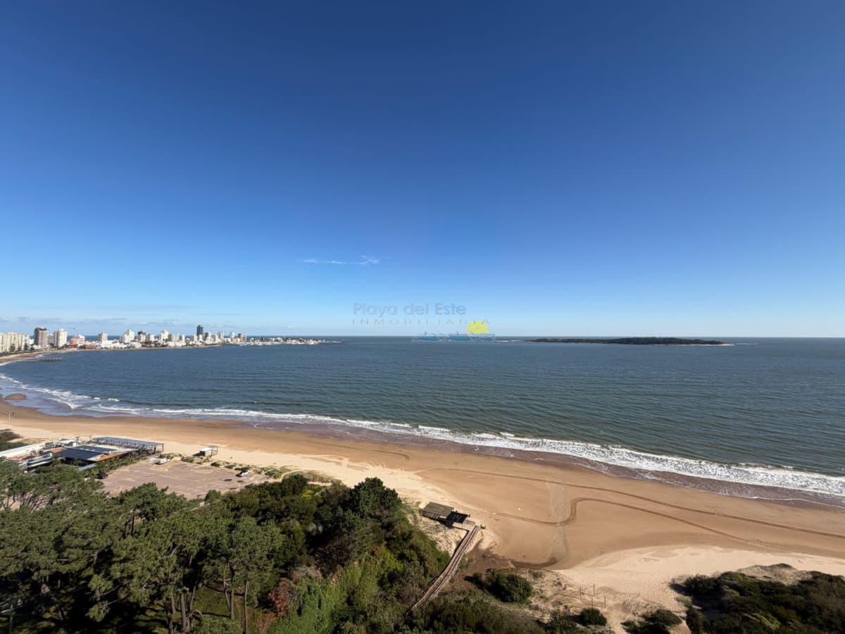 Apartamento en Venta de 3 dormitorios en Paramount , Punta del este  - Inmobiliaria Playa del Este