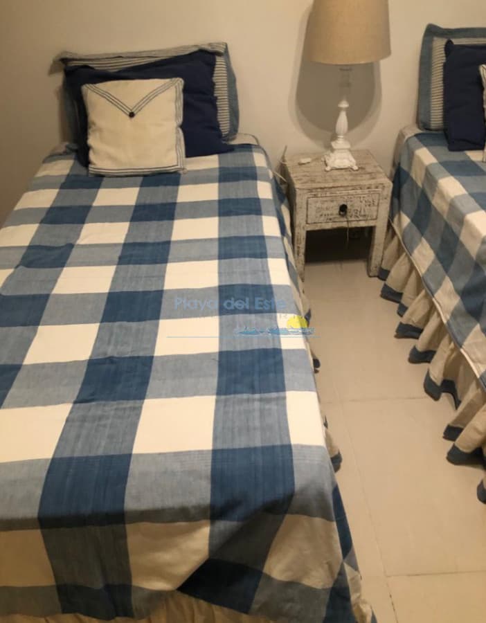 Apartamento en alquiler temporal de 2 dormitorios en Punta del este , Miami Boulevard , Playa Mansa  - Inmobiliaria Playa del Este