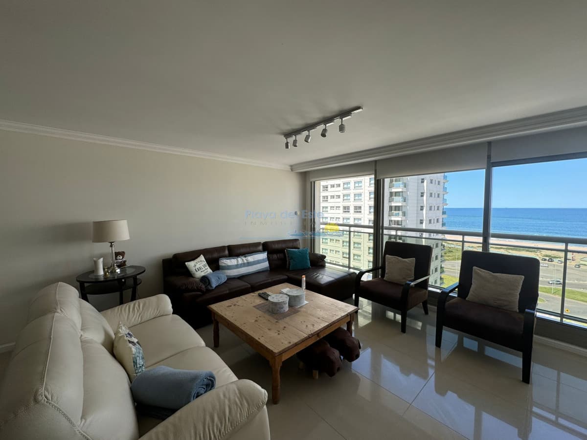 Apartamento en Alquiler de 3 dormitorios en Torre Imeriale , Punta del este , Playa brava  - Inmobiliaria Playa del Este