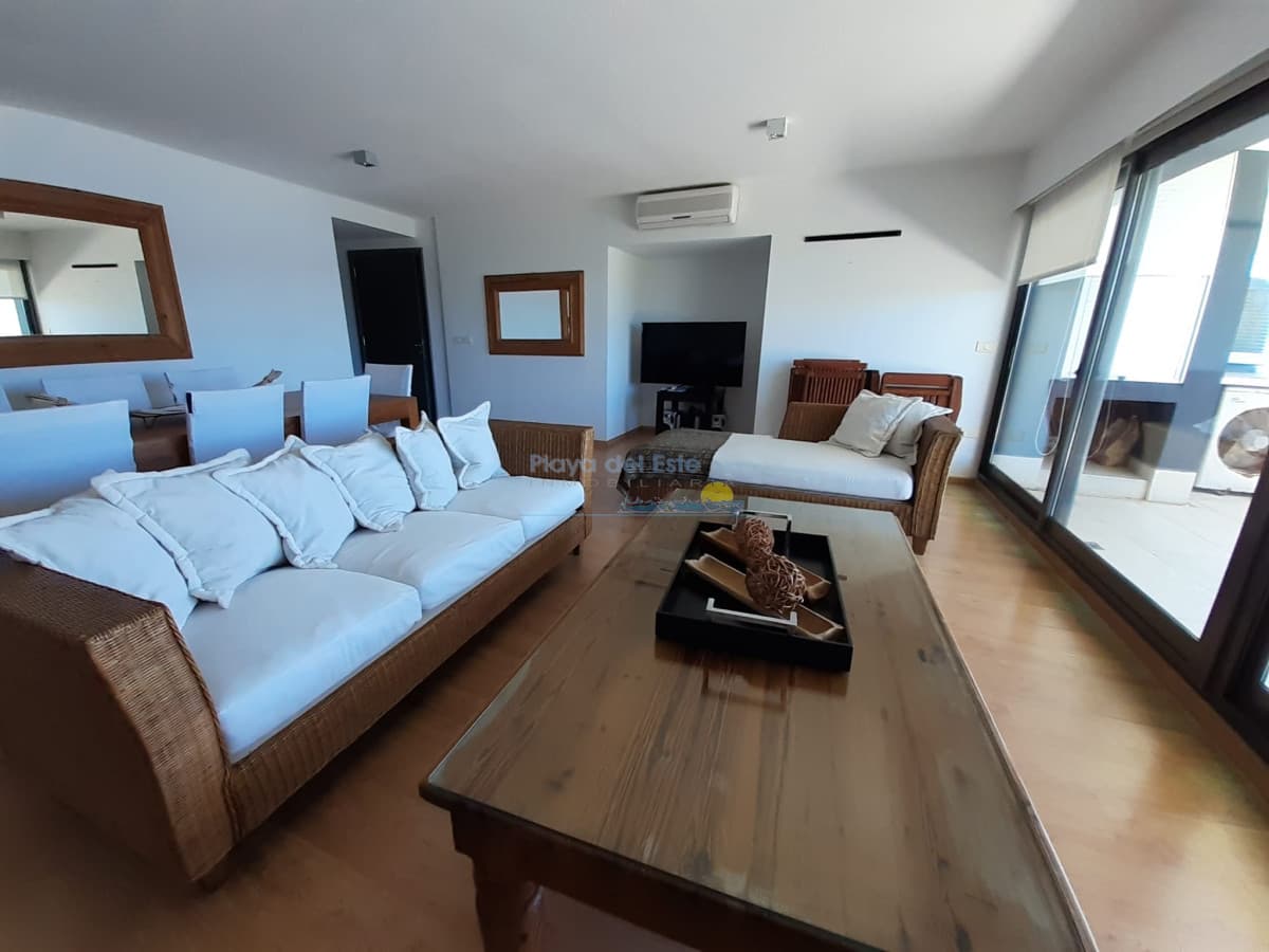 Apartamento de 2 dormitorios en Punta del este , alquiler temporal  - Inmobiliaria Playa del Este