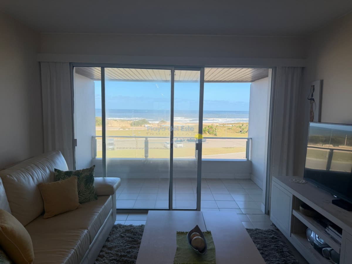 Apartamento en venta de 2 dormitorios en Punta del este , Playa brava , - Inmobiliaria Playa del Este