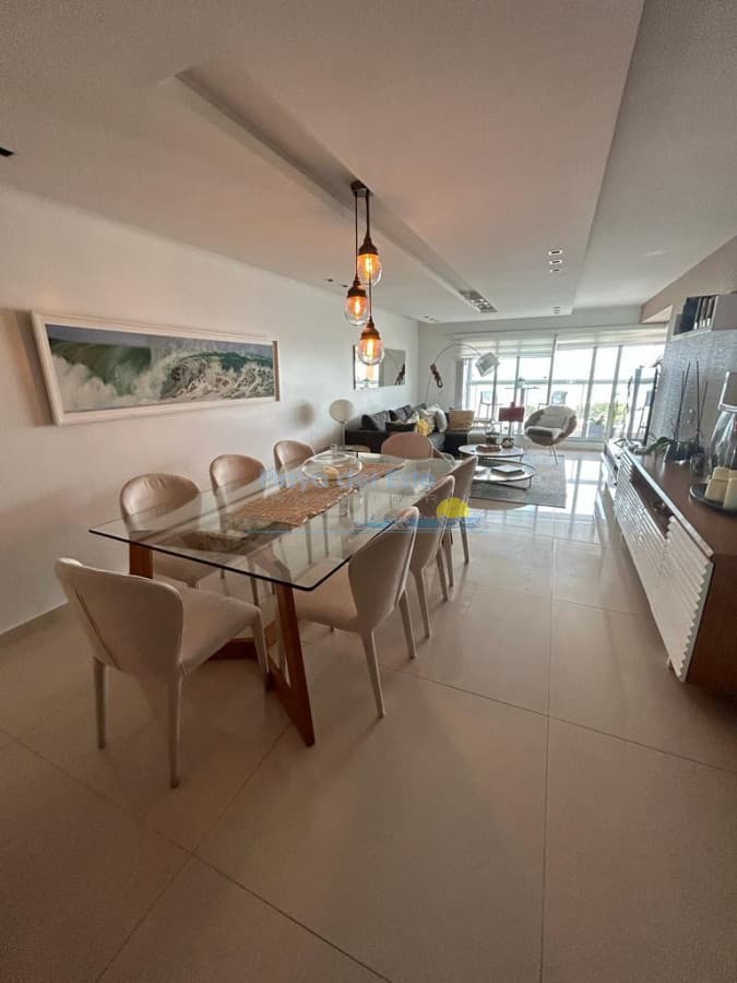 Apartamento en alquiler temporal de 3 dormitorios en Miami boulevard , Punta del este , Playa mansa  - Inmobiliaria Playa del Este