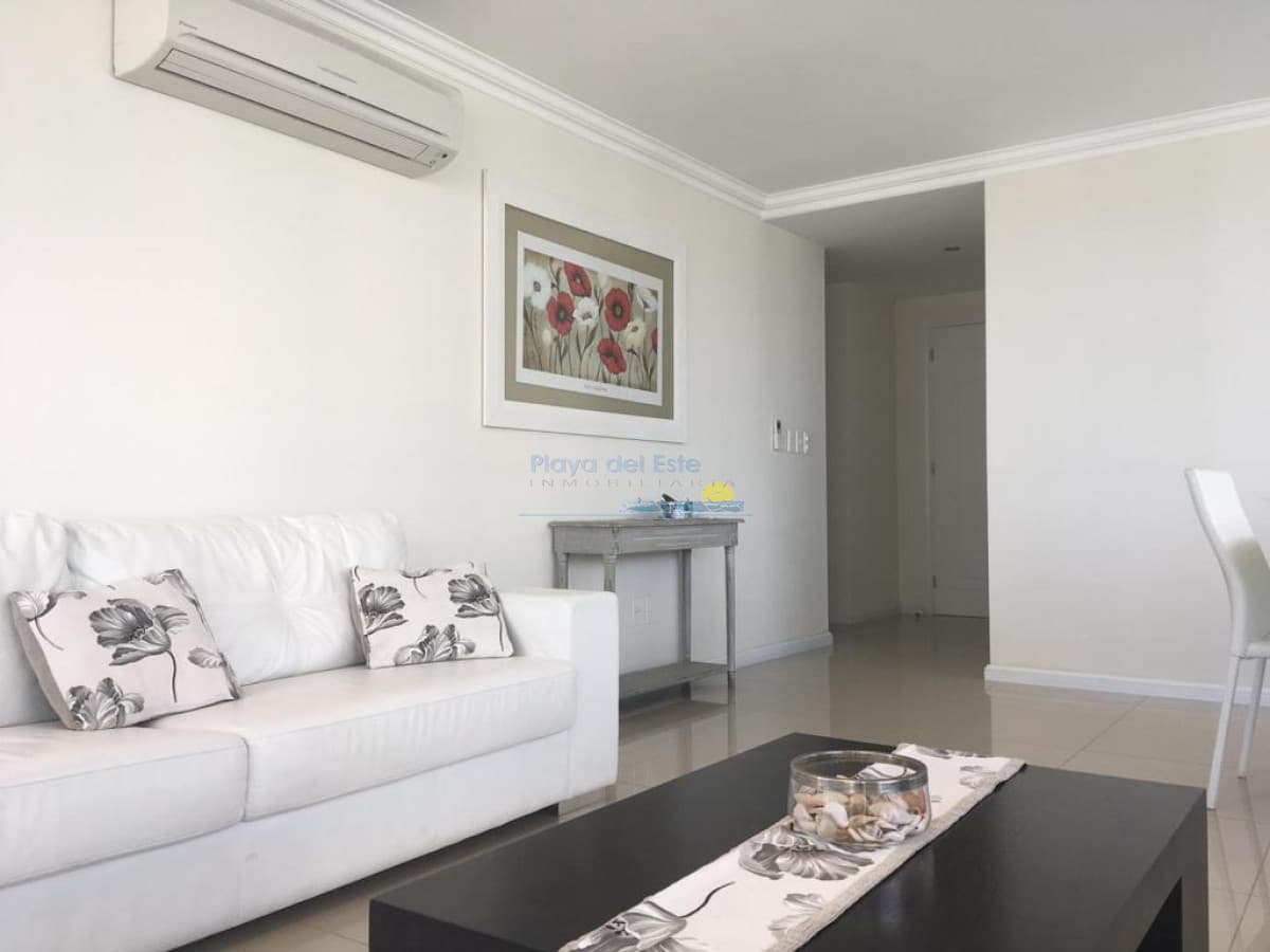 Apartamento en Imperiale de  2 dormitorios en alquiler temporal  , Punta del este  - Inmobiliaria Playa del Este