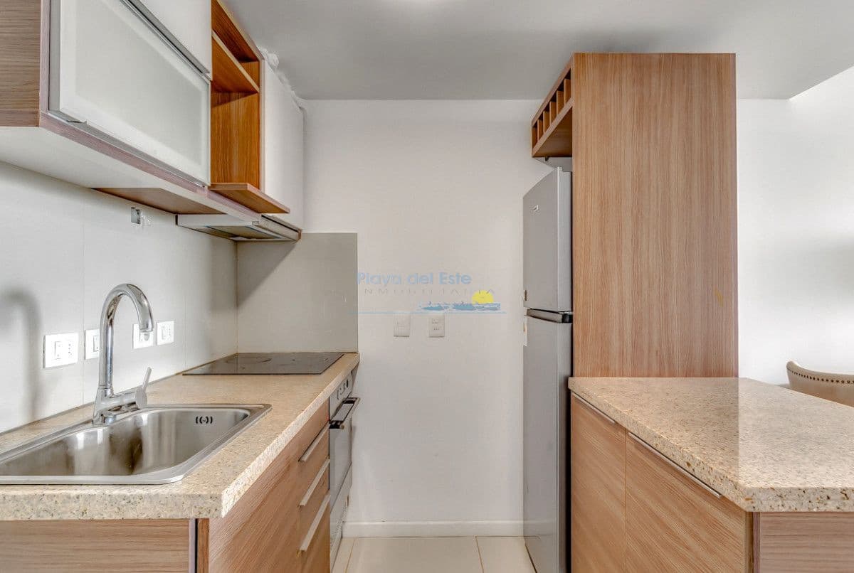 Apartamento en venta de 1 dormitorio en Punta del este , Playa brava , Torre con servicios , Gala vista  - Inmobiliaria Playa del Este