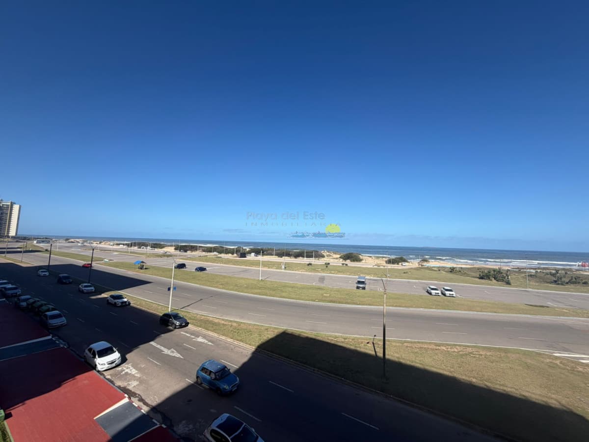 Apartamento en venta de 2 dormitorios en Punta del este , Playa brava , - Inmobiliaria Playa del Este