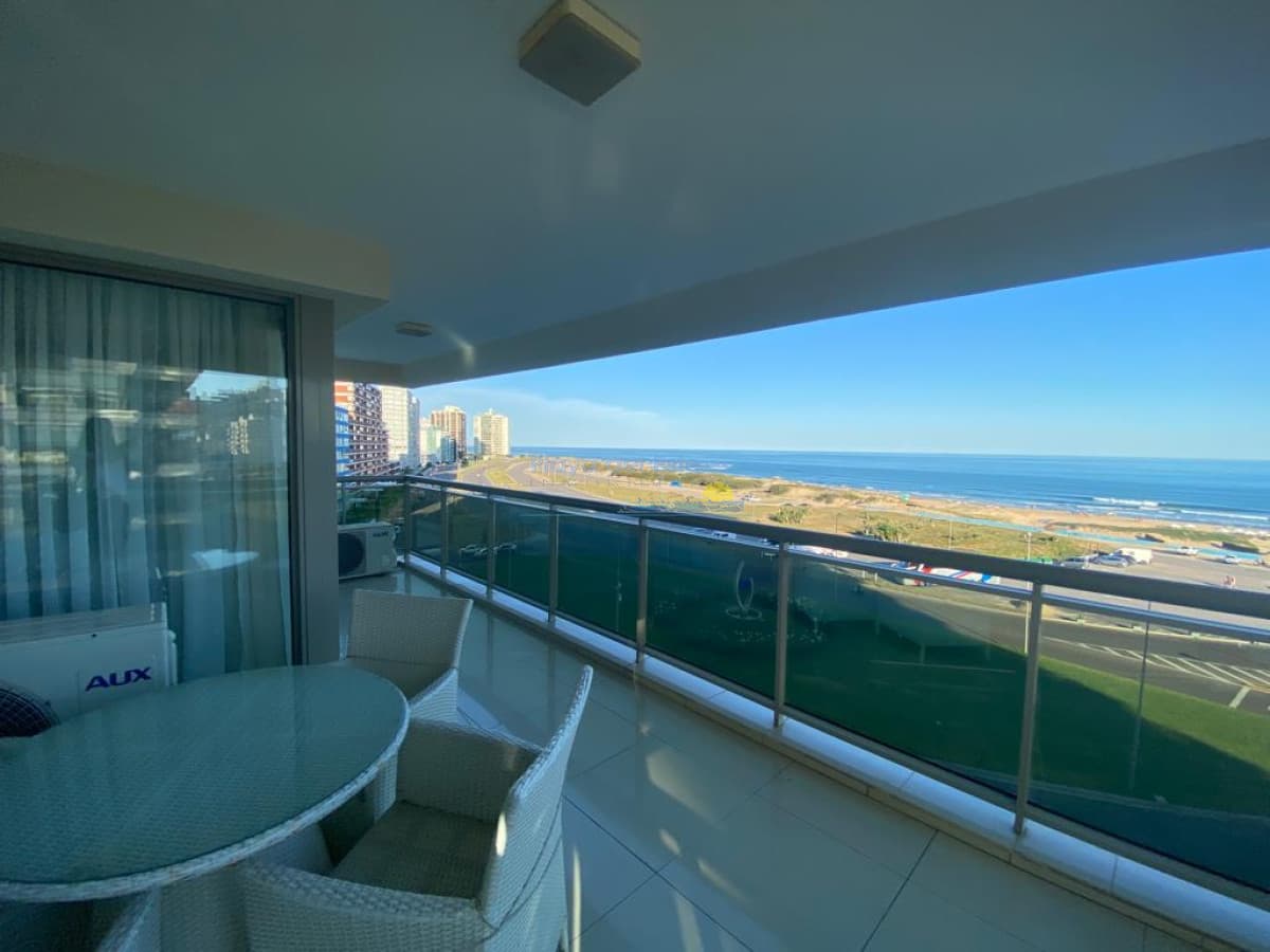 Apartamento en Venta de 3 dormitorios en Torre Imperiale , Punta del este , Playa Brava  - Inmobiliaria Playa del Este